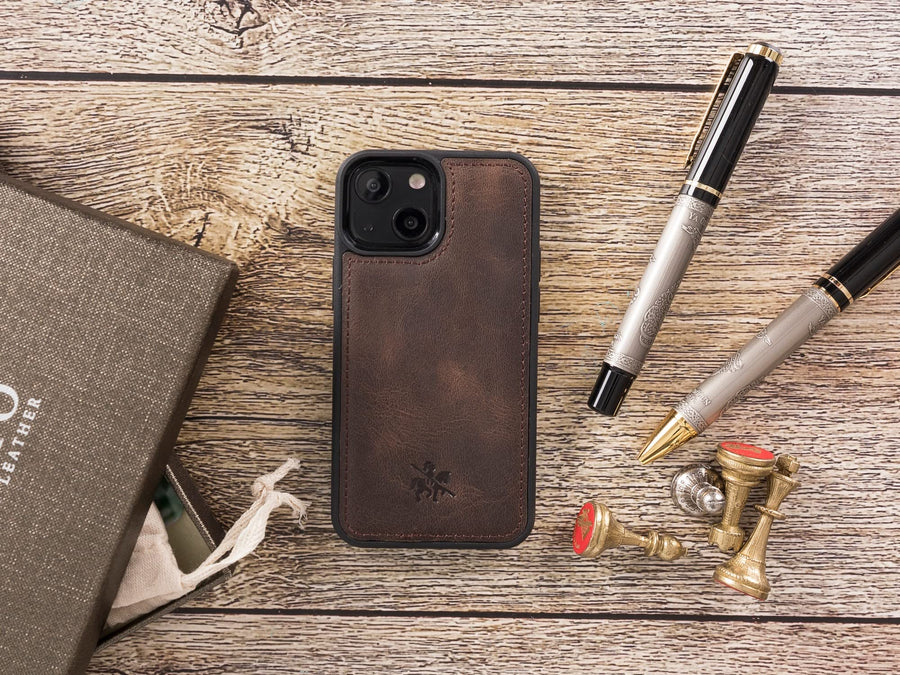 Lucca Snap On Leather Case for iPhone 13