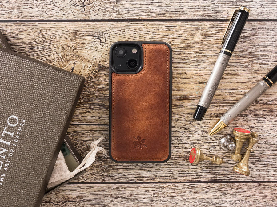 Lucca Snap On Leather Case for iPhone 13