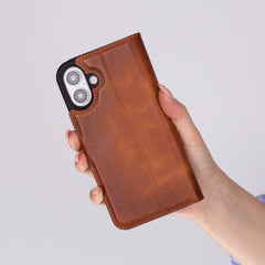 Funda tipo billetera de cuero desmontable con bloqueo RFID Ravenna para iPhone 15